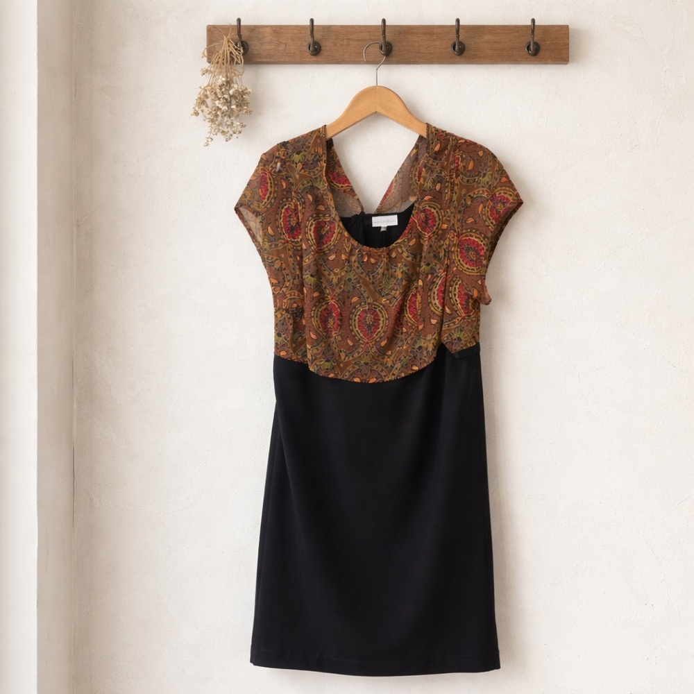 Fashion Bug 24 W Capped Sleeve Knee Length One Piece Polyester Dress.